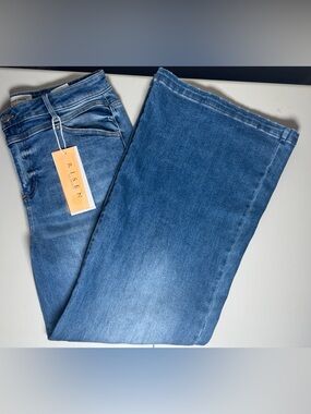 RISEN Los Angeles Jeans Size 15/32 Medium Wash High Rise Stretch Denim NWT